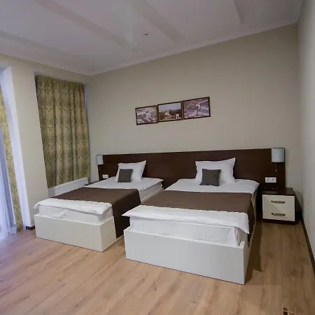 Natali 3*