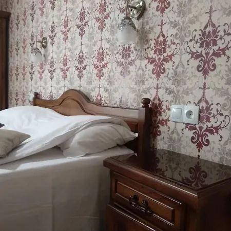 Natali Hotel 3*